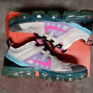 Nike Air VaporMax 2019 Sneakers Multicolor 7½Wo (6Y)